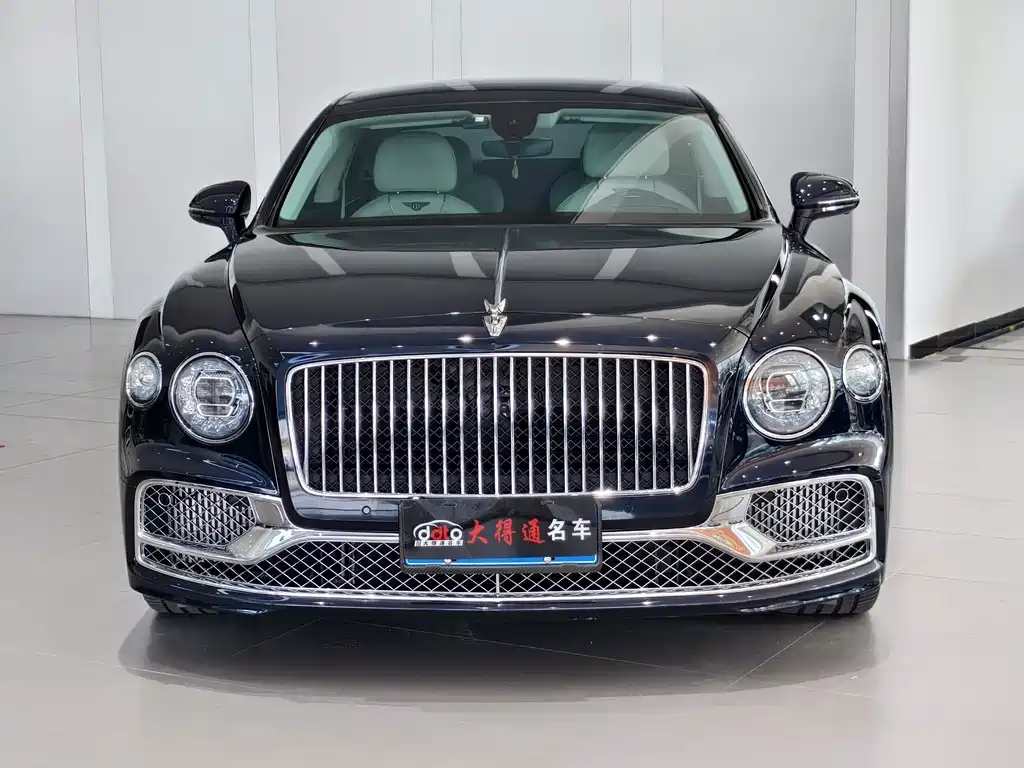 Bentley Flying Spur 2021 — фото 2