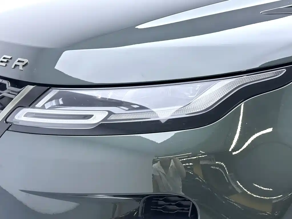 Land Rover Evoque 2024 — фото 15