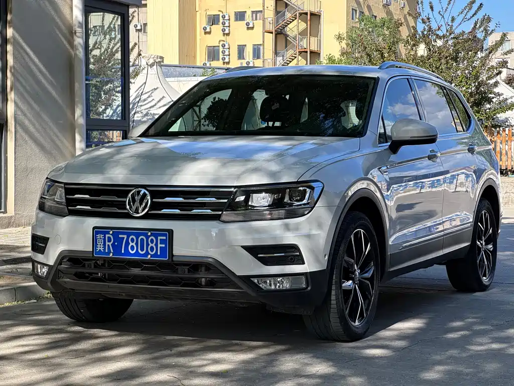 Volkswagen Tiguan L 2020