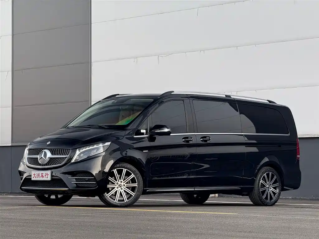 Mercedes-Benz V-Class 2023 — фото 8