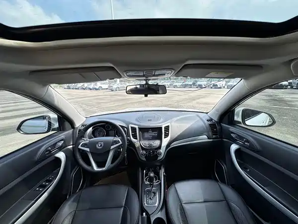 Changan CS35 2016