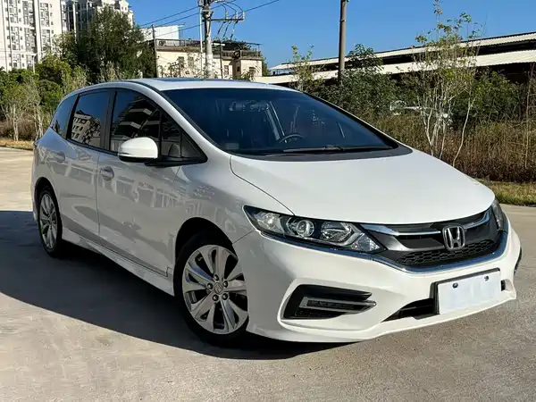 Honda Jade 2017