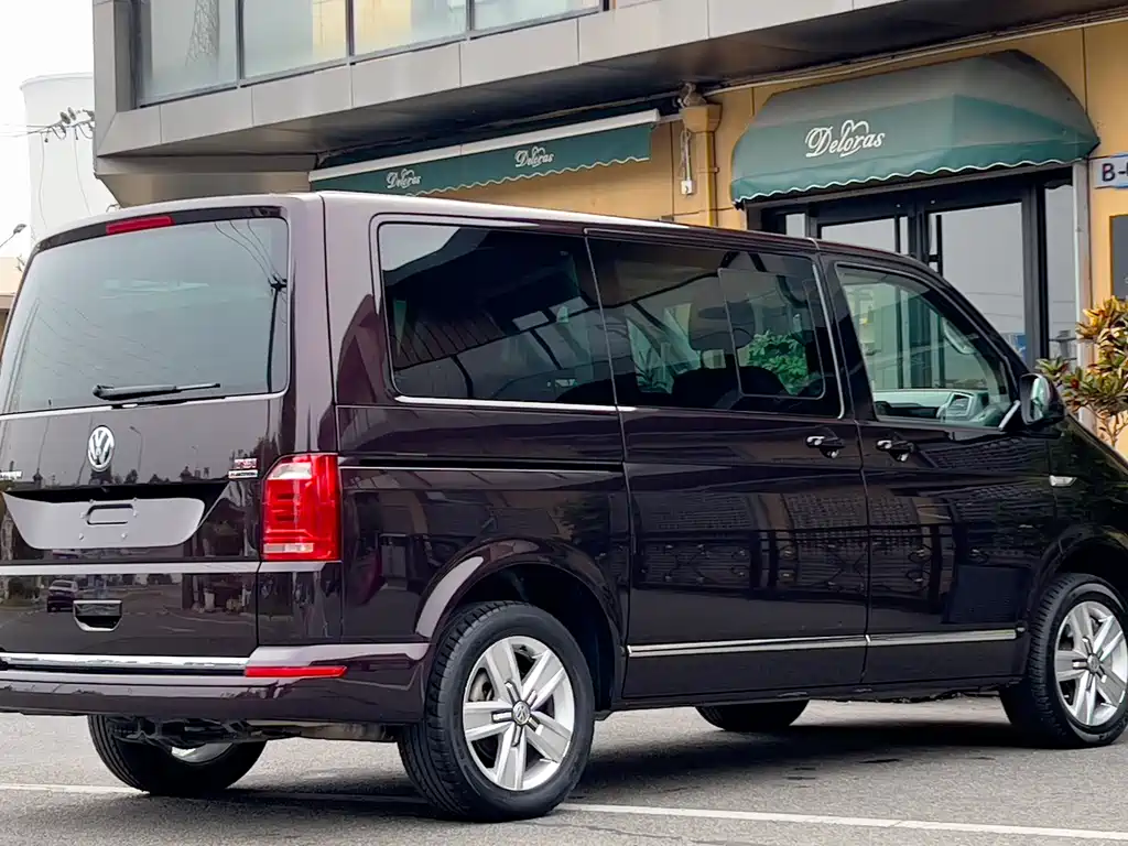 Volkswagen Multivan 2017 — фото 4