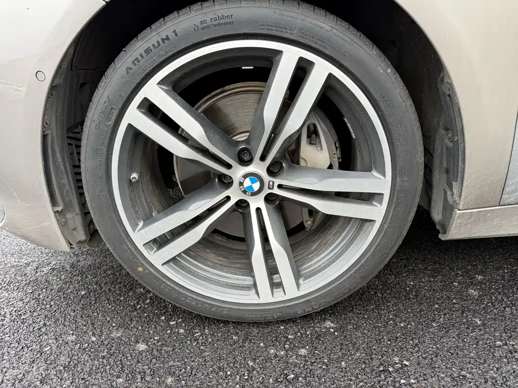 BMW 7 Series 2019 — фото 10