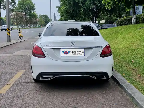 Mercedes-Benz C-Class 2021