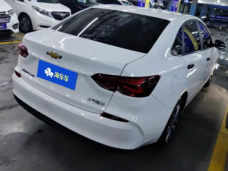 Chevrolet Cruze 2021