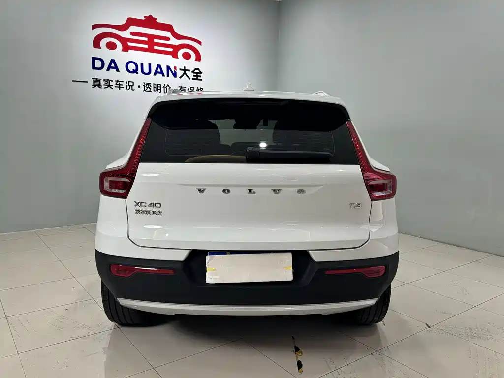 Volvo XC40 2019 — фото 13