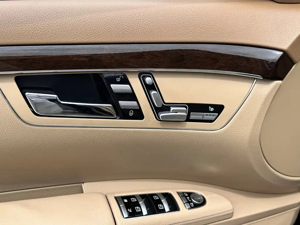 Mercedes-Benz S-Class 2011 — фото 11