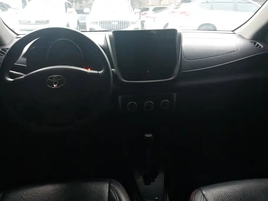 Toyota Vios 2018 — фото 12