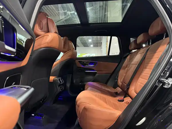 Mercedes-Benz GLC 2023