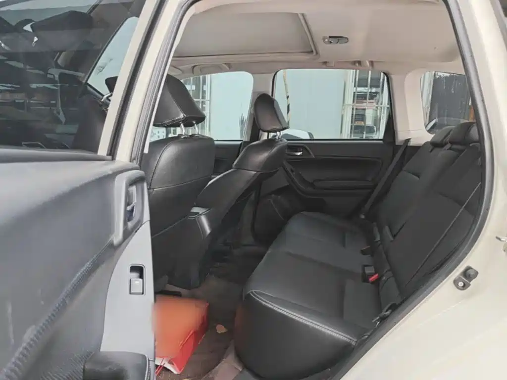 Subaru Forester 2016 — фото 17