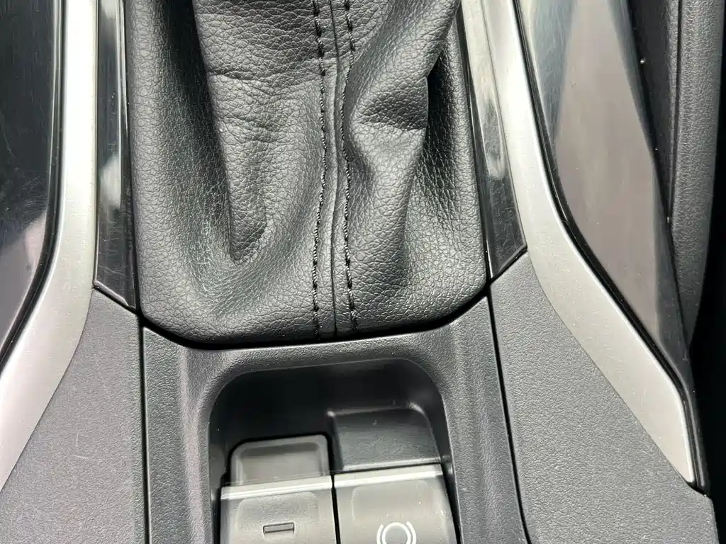 Toyota Corolla 2021 — фото 11