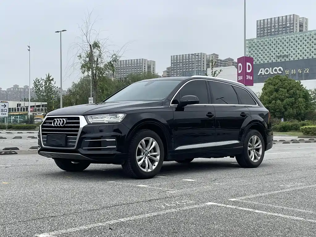 Audi Q7 2019 — фото 2