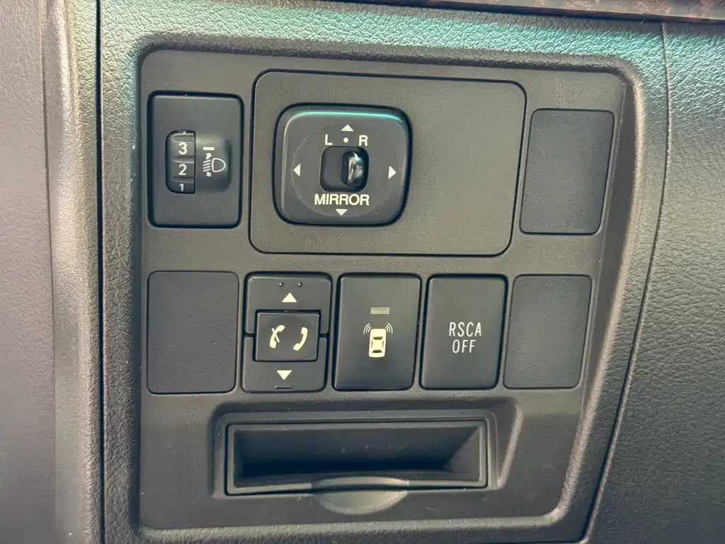 Toyota Land Cruiser 2010 — фото 21