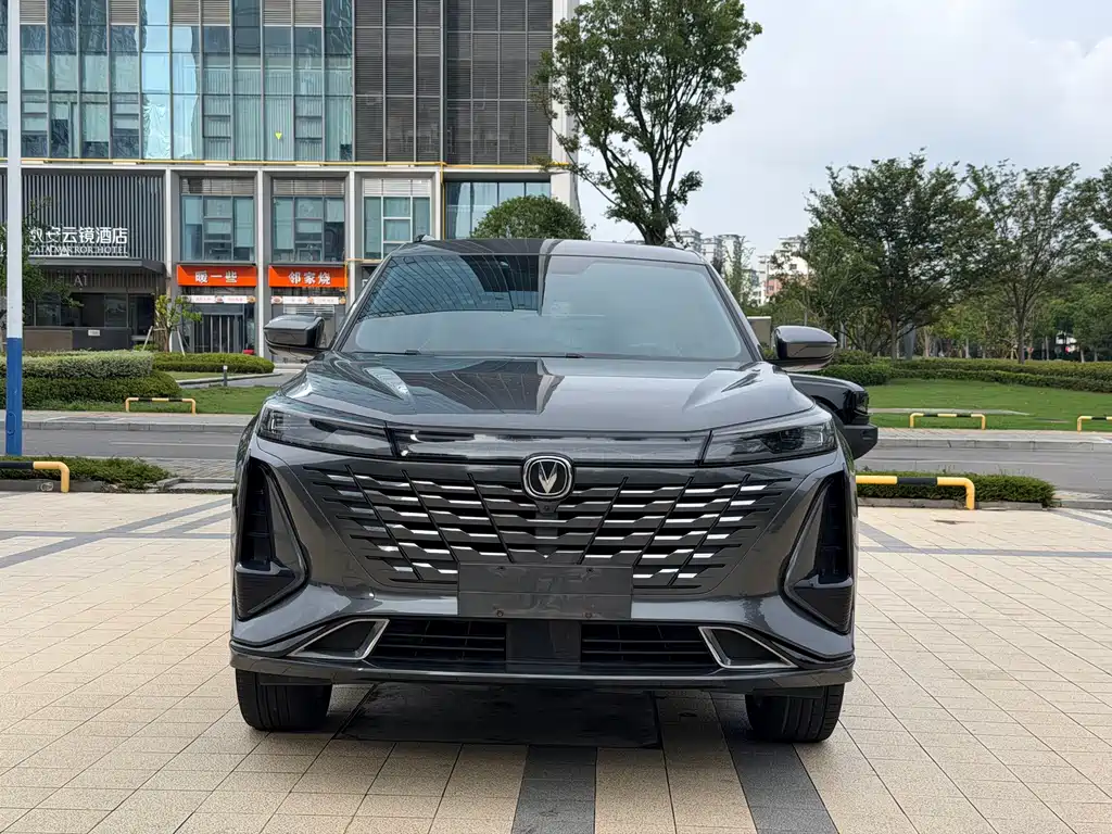 Changan CS75PLUS 2023 — фото 2