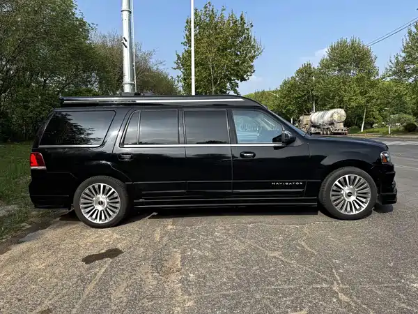 Lincoln Navigator 2018