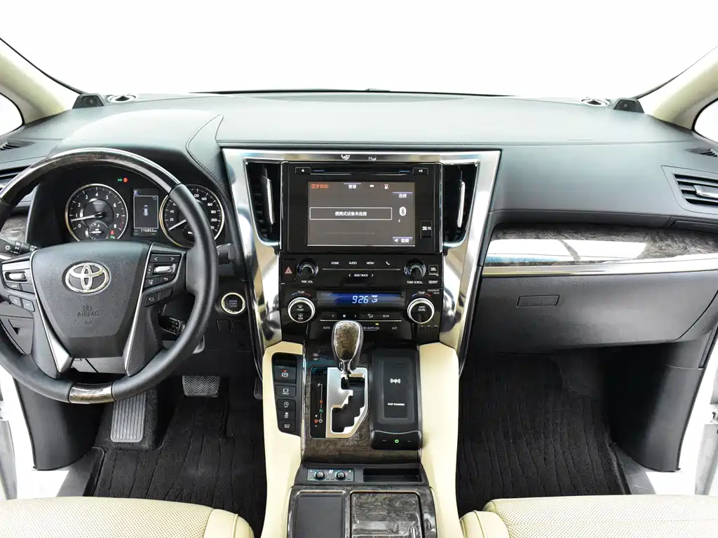 Toyota Alphard 2018 — фото 8