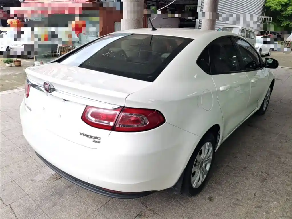 Fiat Viaggio 2015 — фото 7