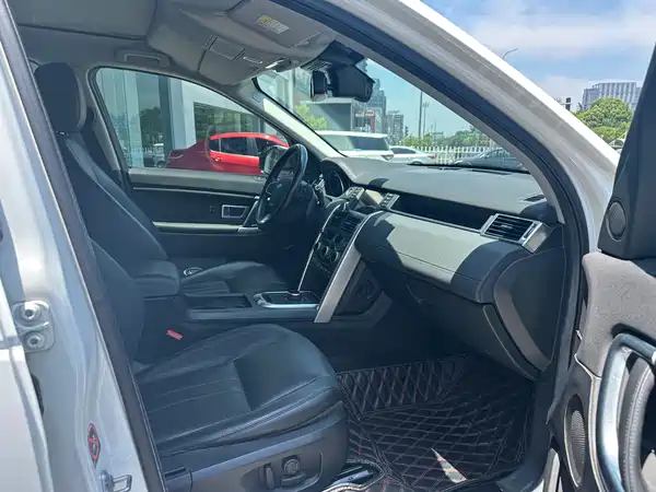 Land Rover Discovery Sport 2017