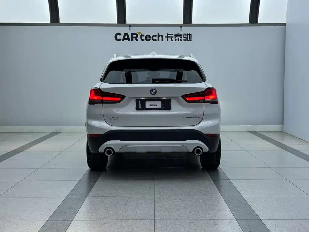 BMW X1 2021 — фото 11