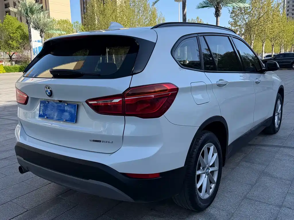 BMW X1 2018 — фото 6