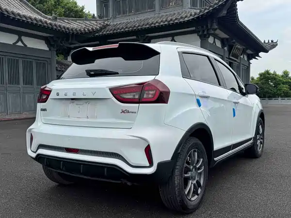Geely Vision X3 2021