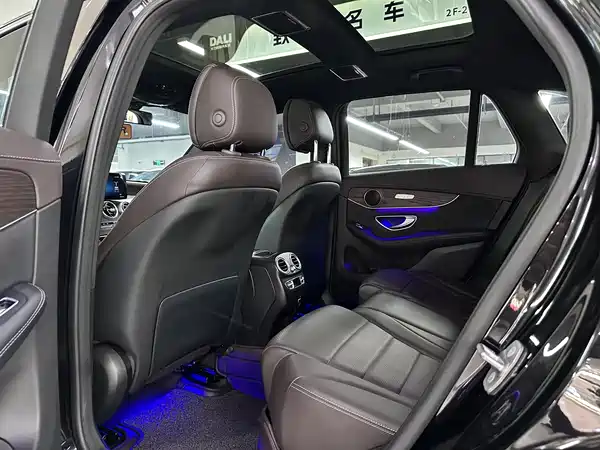 Mercedes-Benz GLC 2023