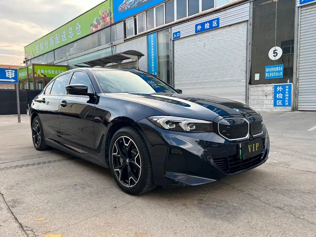 BMW i3 2024 — фото 3