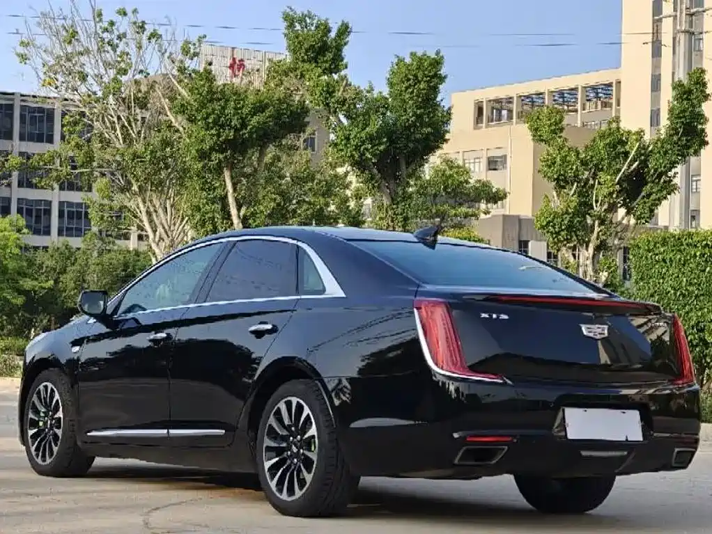 Cadillac XTS 2018 — фото 6