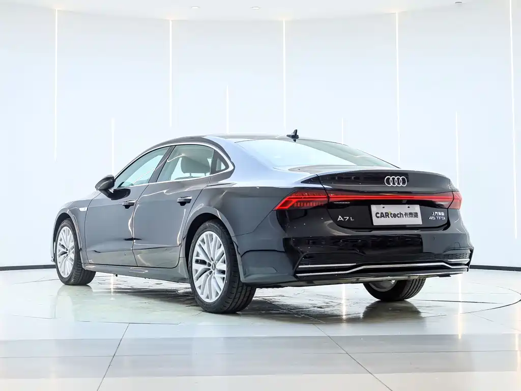 Audi A7L 2024 — фото 5
