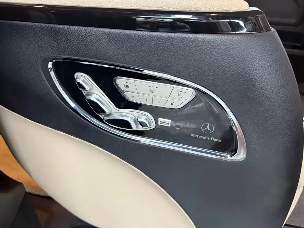Mercedes-Benz Vito 2022 — фото 11