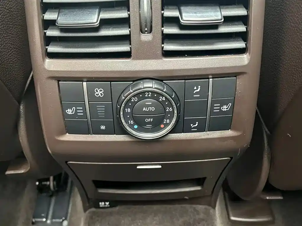 Mercedes-Benz GLS 2018 — фото 15