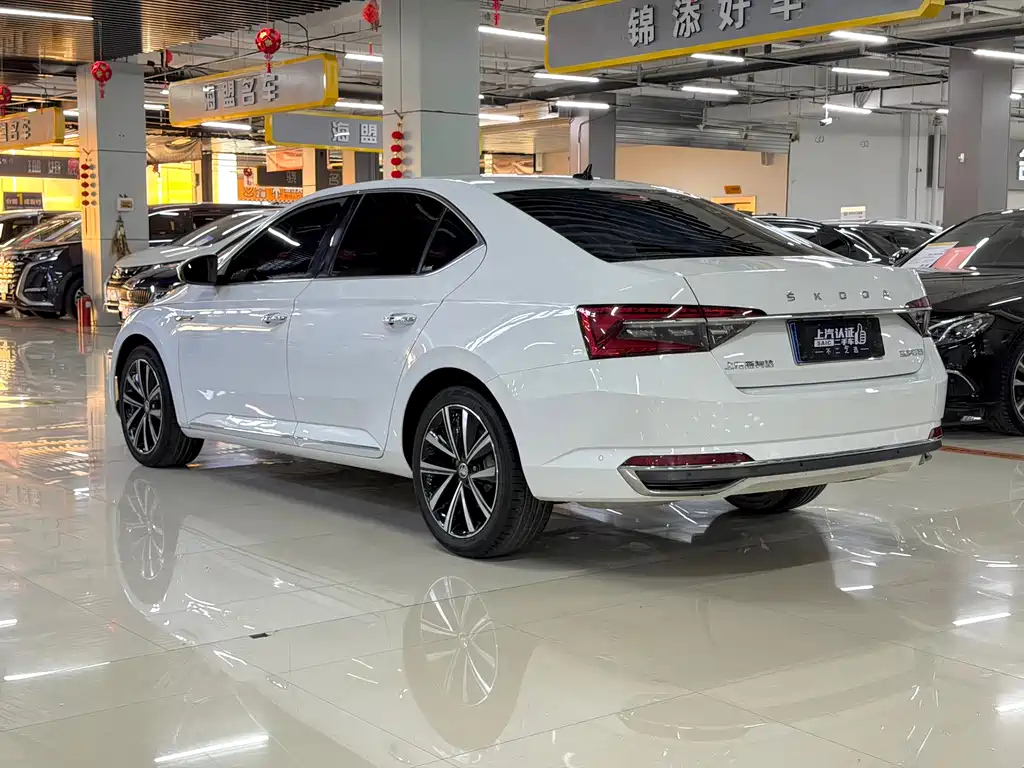 Skoda Superb 2022