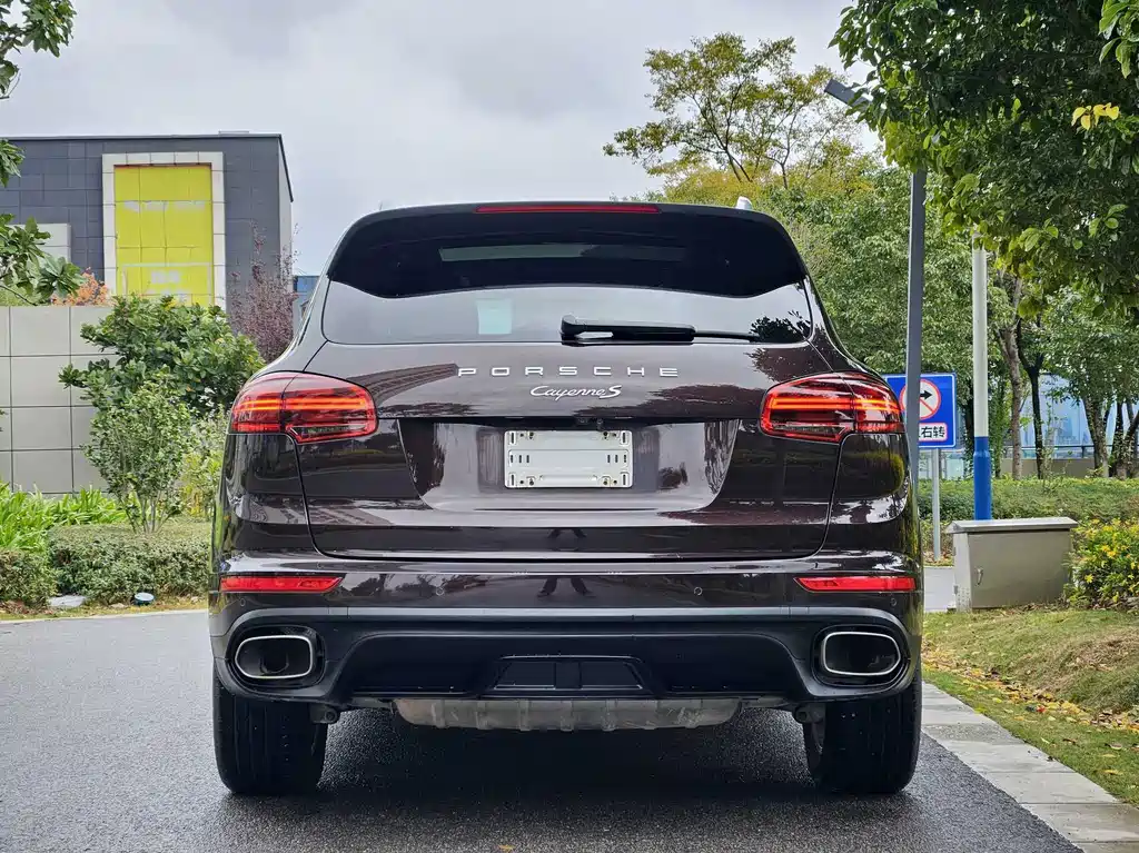 Porsche Cayenne 2015 — фото 8