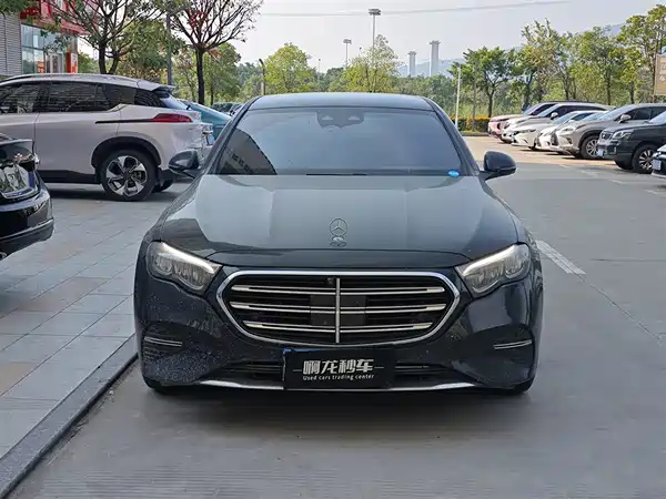 Mercedes-Benz E-Class 2024