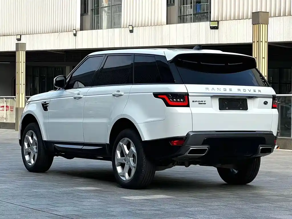 Land Rover Sport PHEV 2019 — фото 8