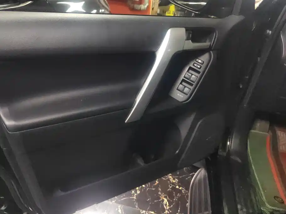Toyota Prado 2018