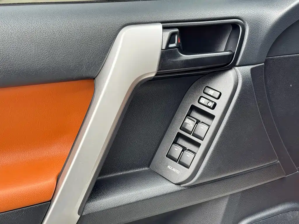 Toyota Prado 2019 — фото 13