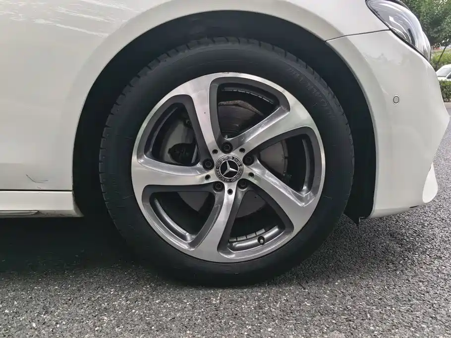 Mercedes-Benz E-Class 2019