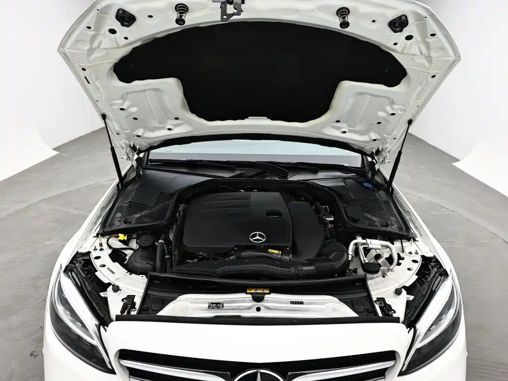 Mercedes-Benz C-Class 2019 — фото 16