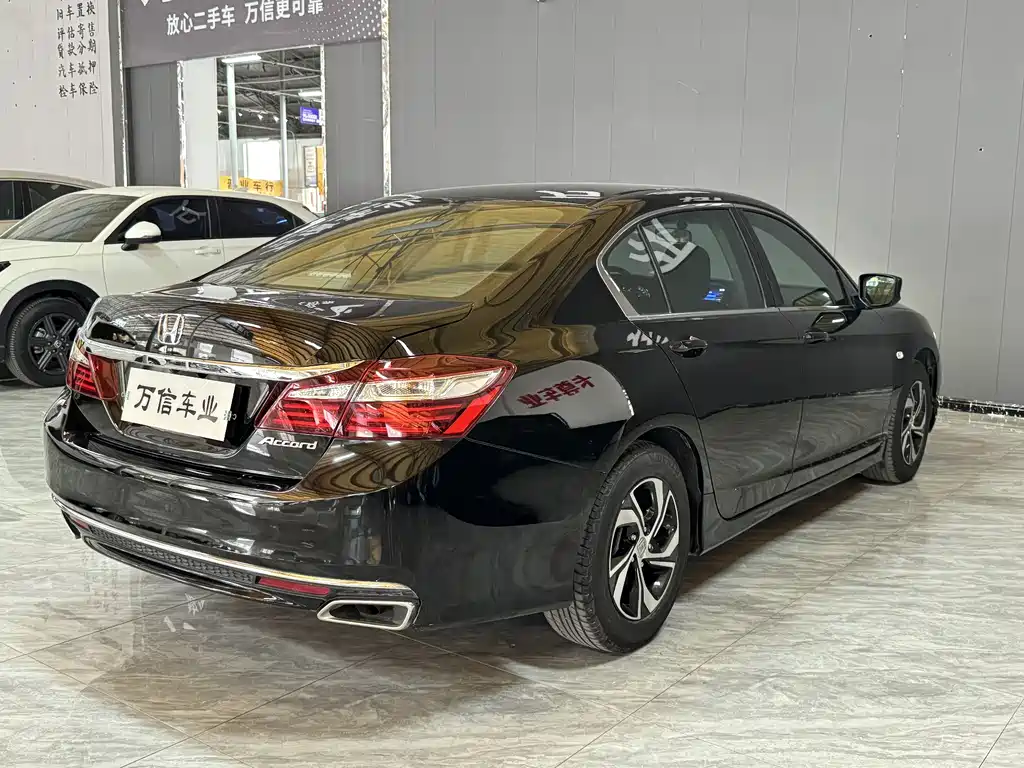 Honda Accord 2018 — фото 2