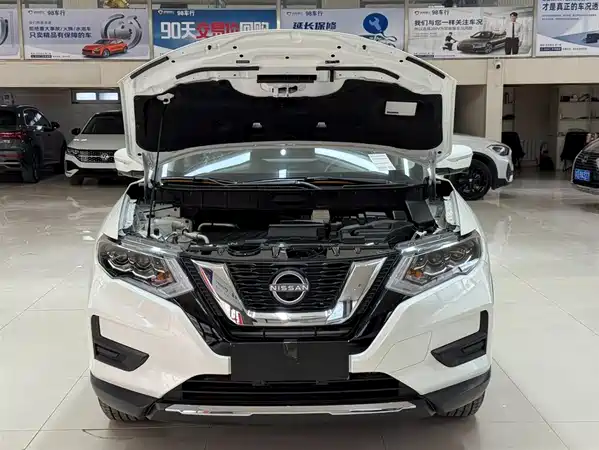 Nissan X-Trail 2025