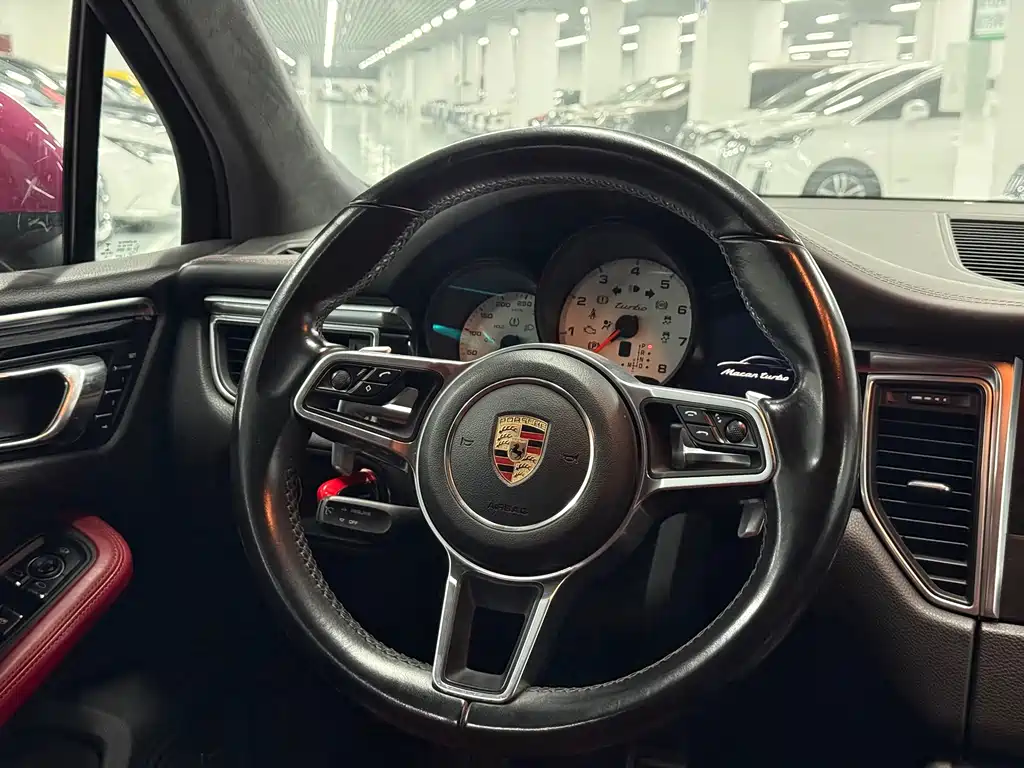 Porsche Macan 2017 — фото 7