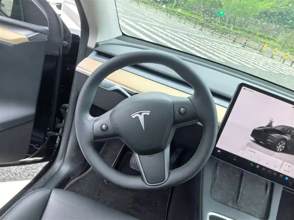 Tesla Model Y 2021 — фото 11