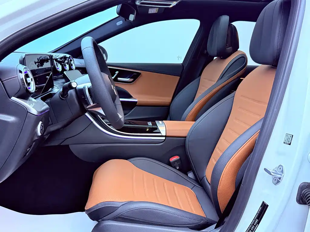 Mercedes-Benz C-Class 2023 — фото 10
