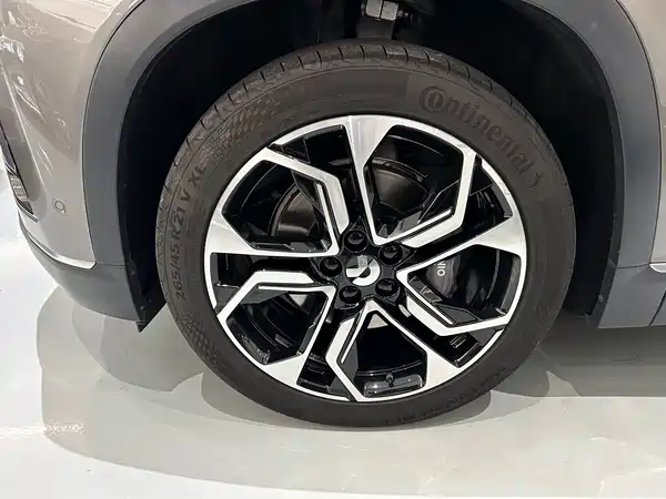 NIO ES8 2020