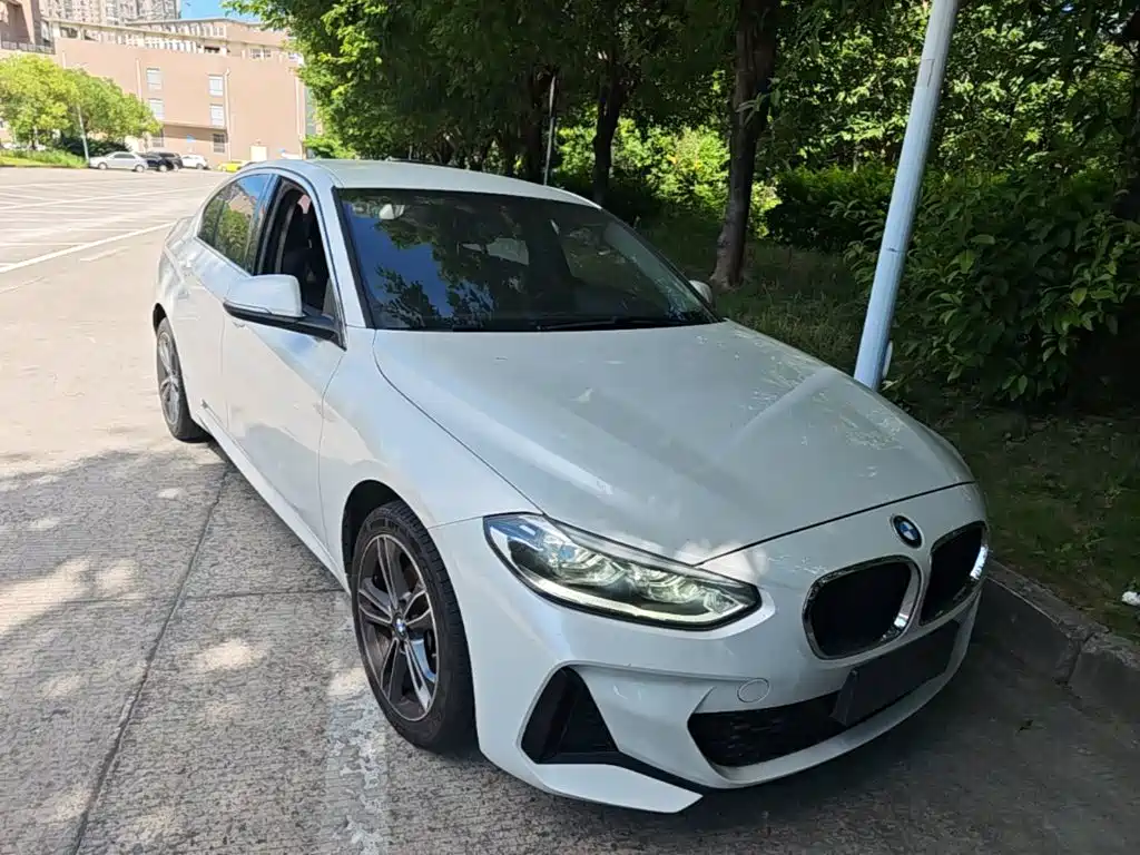 BMW 1 Series 2021