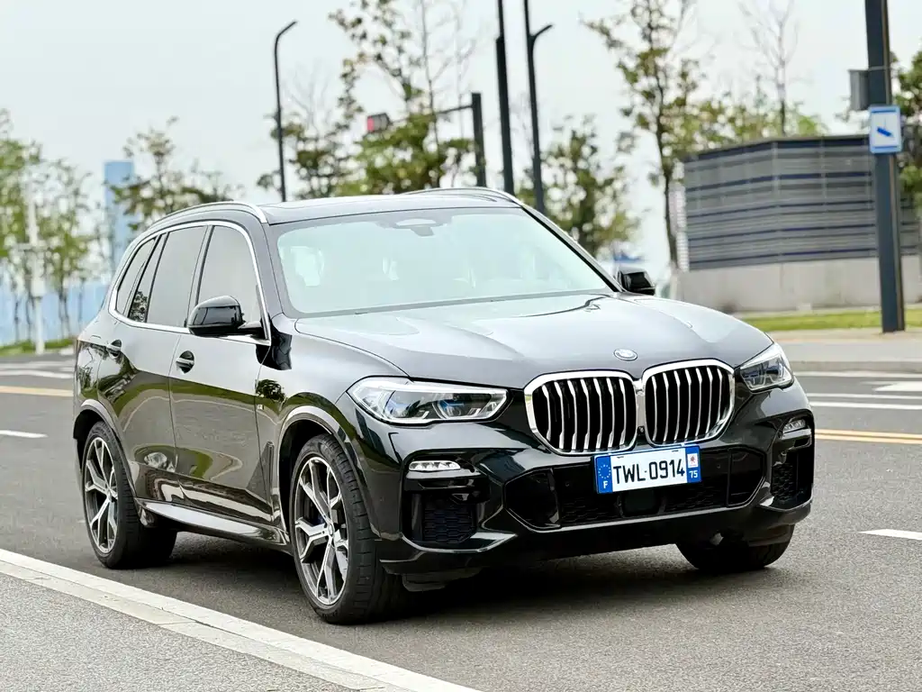 BMW X5 2020 — фото 1