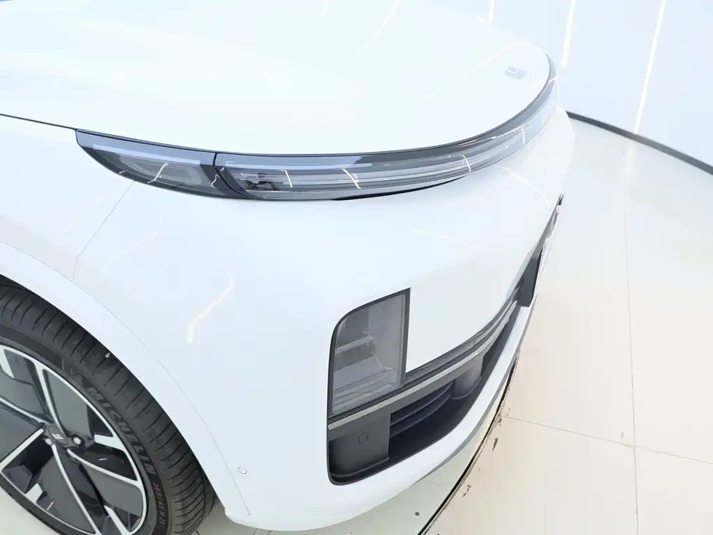 Li Auto L8 2026 — фото 10