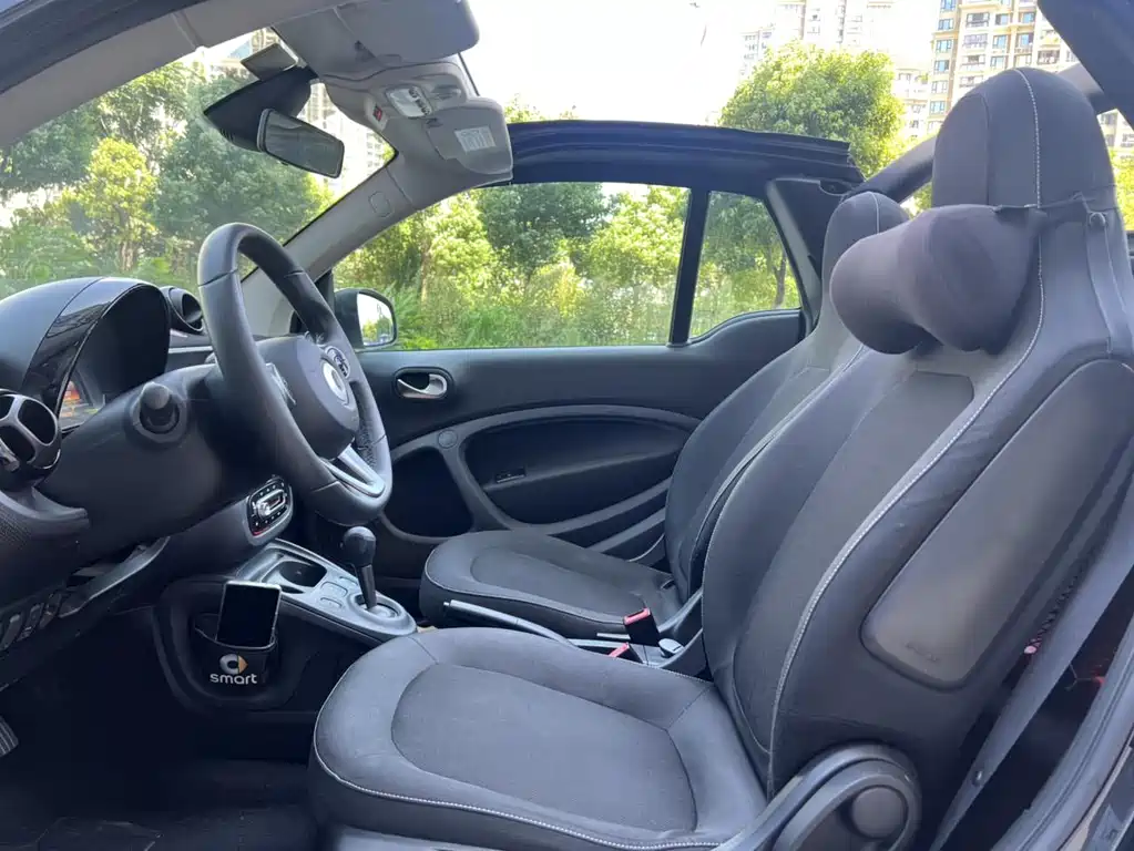smart Fortwo 2017 — фото 15
